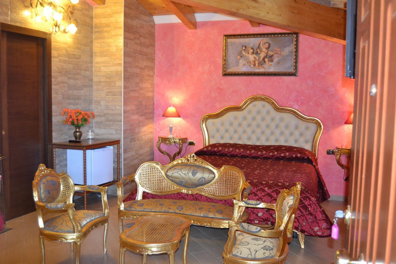 Montecorvino Pugliano Resort Le Parisien المظهر الخارجي الصورة